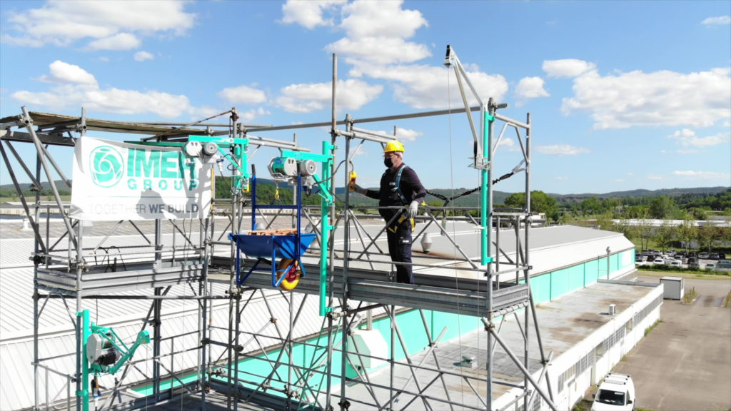 ETR 200 N Wciagarka Imer ETR 200 N na rusztowanie 1024x576 - ETR 200 N